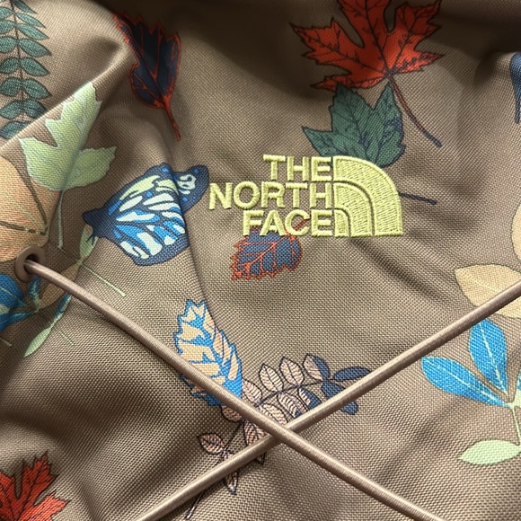 THE NORTH FACE WOMEN'S JESTER BACKPACK 22 Liters - Picture 7 of 15